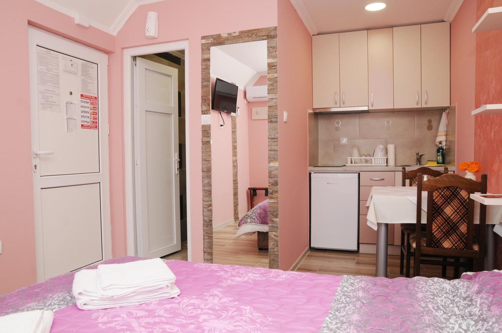 Favorit Apartments Čačak الغرفة الصورة